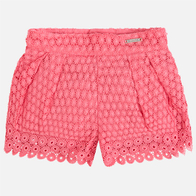 Short de niña con bajo en guipur