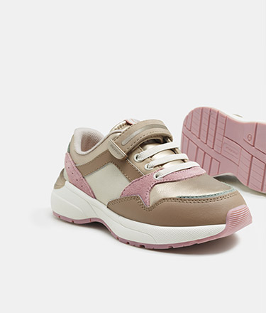 Shoes - sizes 3.5 to 5