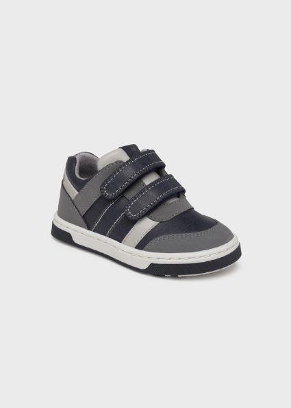 Baby boy navy trainers Clearance