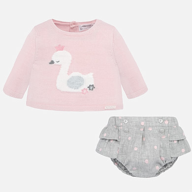 Knickers and long sleeved swan t-shirt for newborn girl