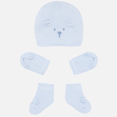 Hat, mittens and socks set for newborn baby