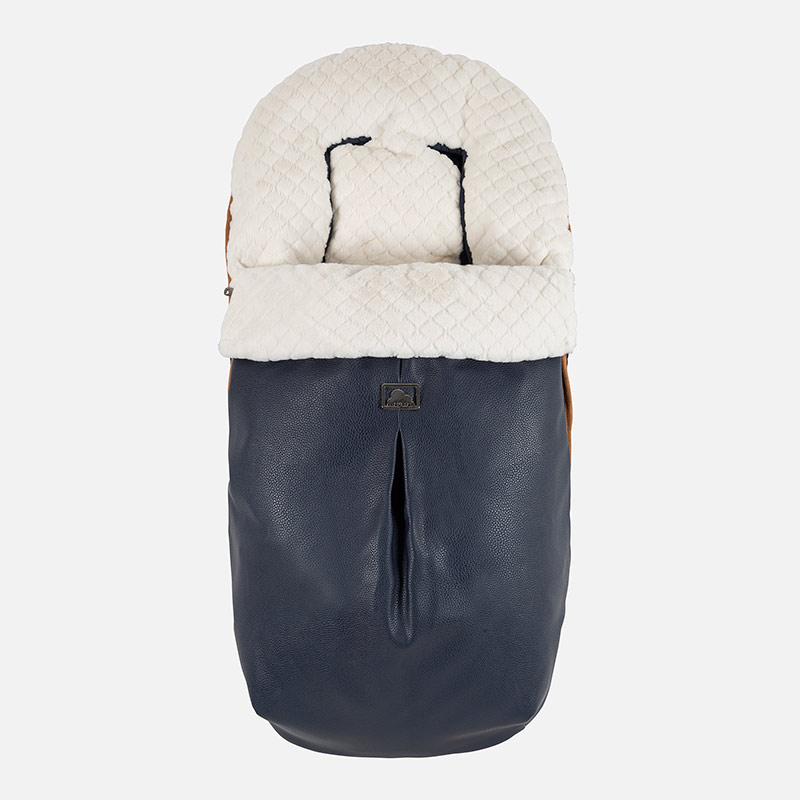 footmuff fur