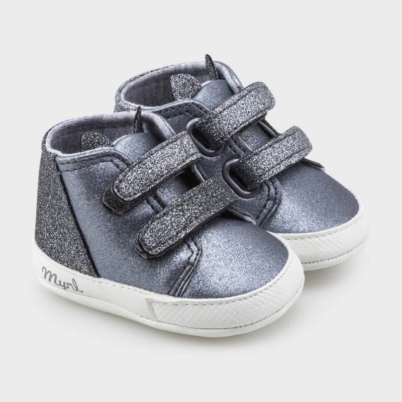 newborn girl sneakers