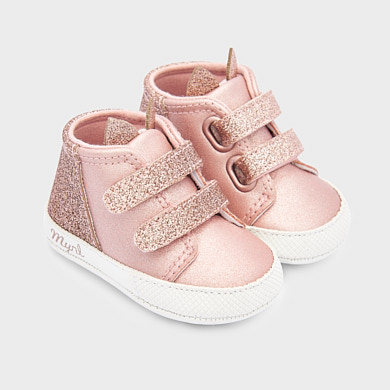 newborn girl trainers
